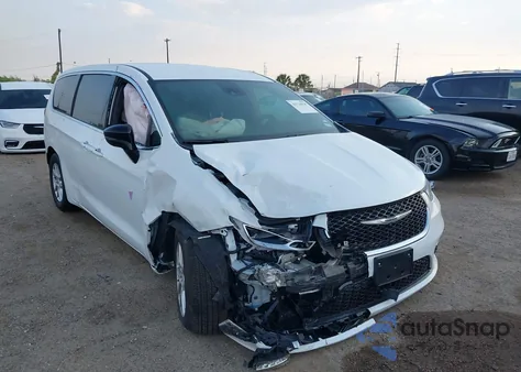 2025 Chrysler Pacifica Select from USA, damaged, VIN 2C4RC1BG2SR601210